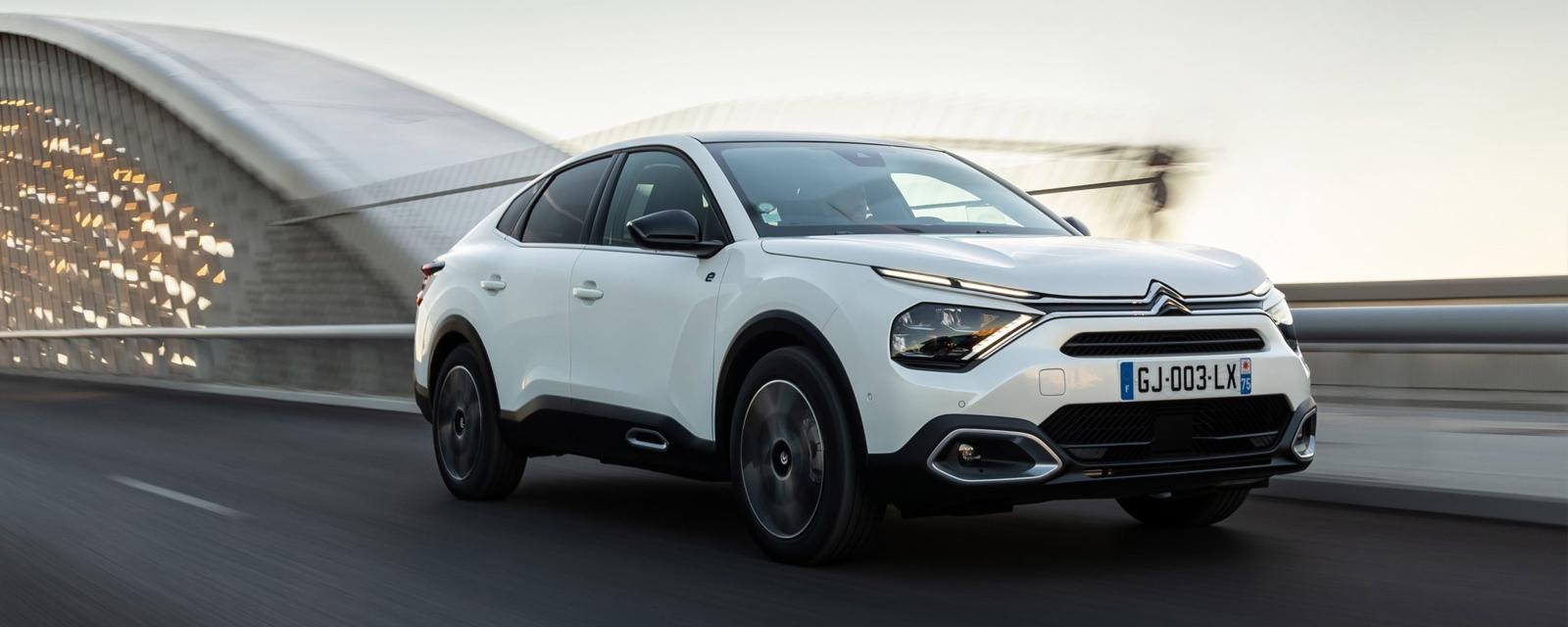 Citroen e-C4 X Kiralama