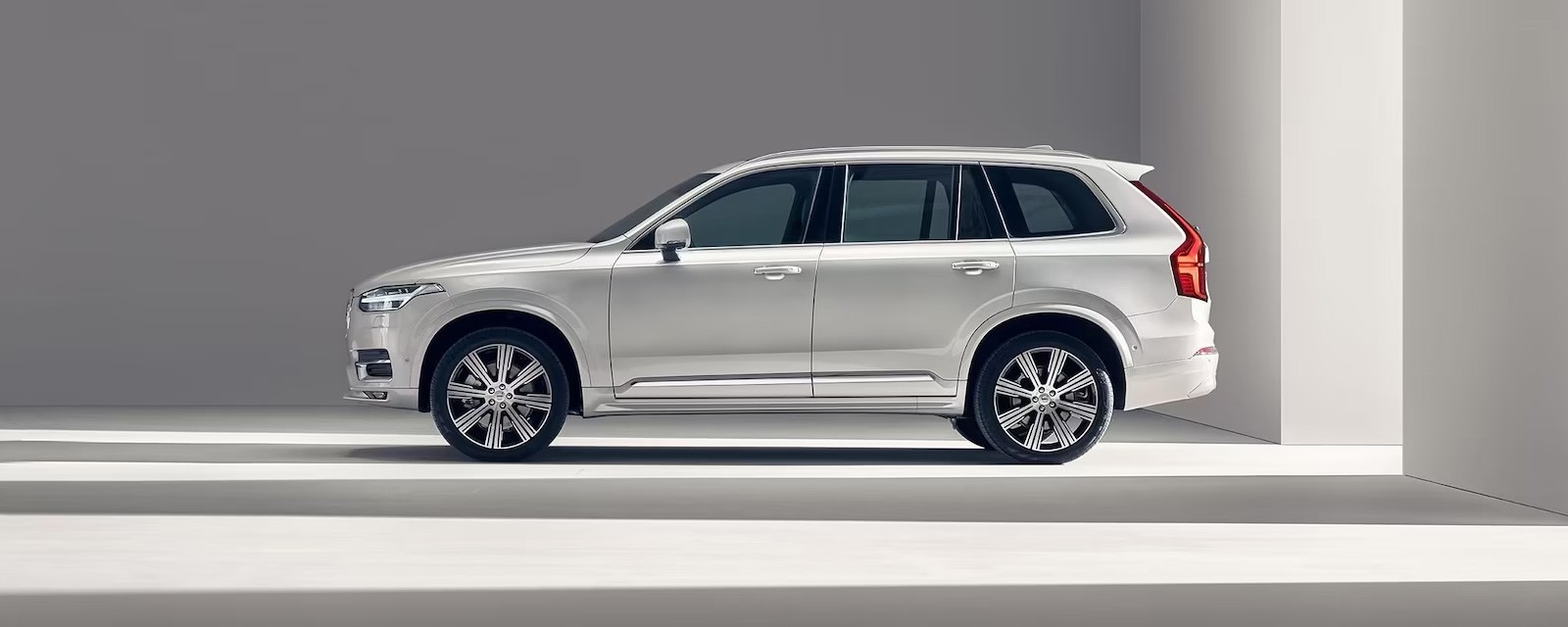 VOLVO XC90 Rental